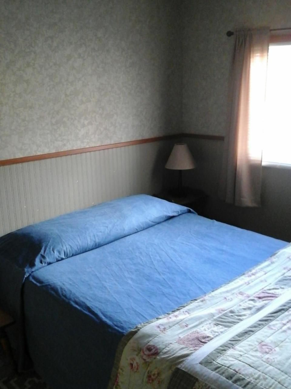 River Bend Motel Llc Spray Екстериор снимка