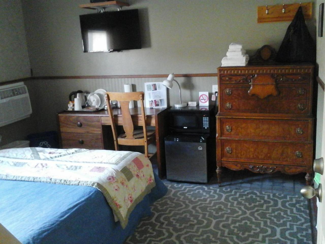River Bend Motel Llc Spray Екстериор снимка