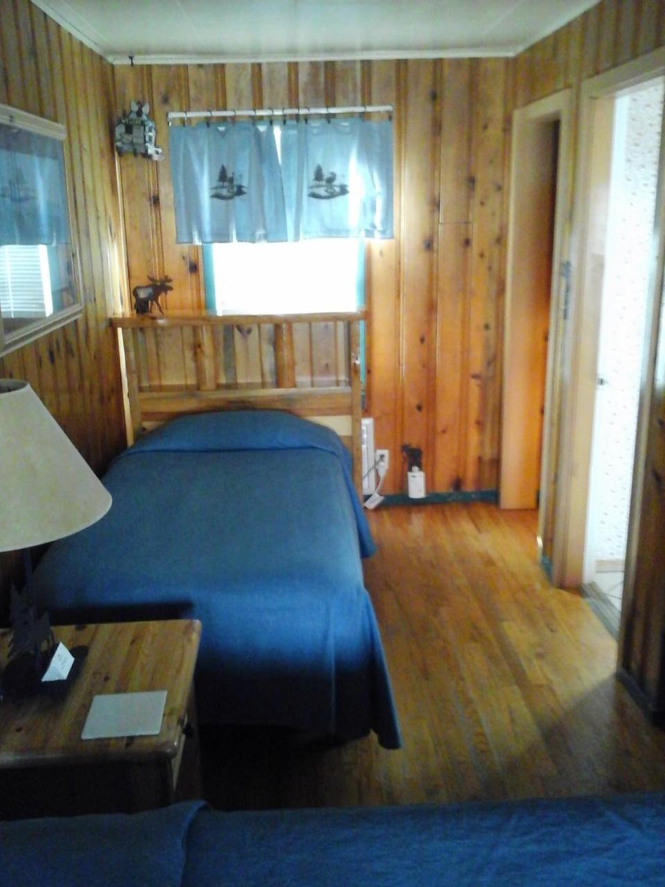 River Bend Motel Llc Spray Екстериор снимка