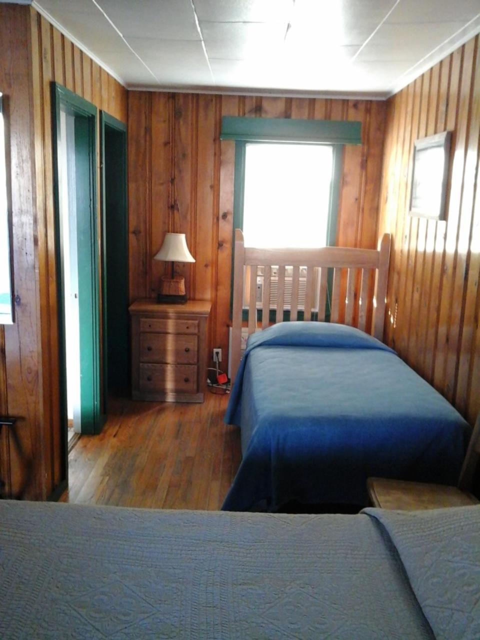 River Bend Motel Llc Spray Екстериор снимка